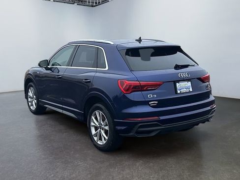 Used 2023 Audi Q3 2.0T Premium image 3