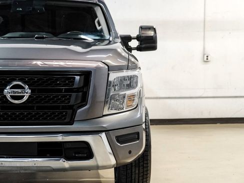 Used 2021 Nissan Titan SV w/ SV Convenience Package AWD/4WD image 42