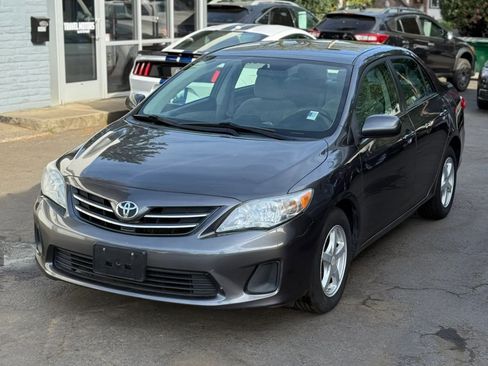 Used 2013 Toyota Corolla LE FWD image 1