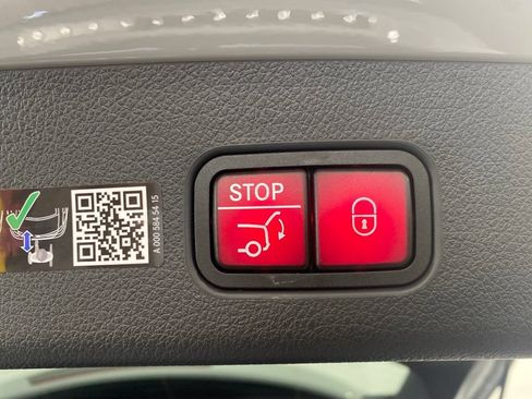 Used 2026 Mercedes-Benz GLC 300 4MATIC image 31
