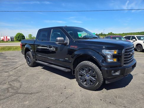 Used 2017 Ford F150 XLT w/ Equipment Group 302A Luxury AWD/4WD image 10