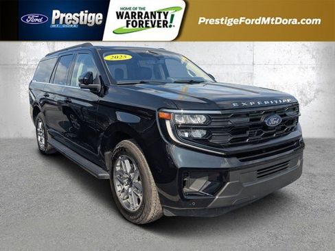 Used 2025 Ford Expedition Max Active AWD/4WD image 1