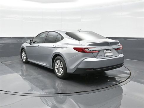 New 2026 Toyota Camry LE image 8