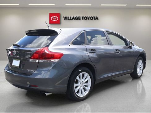 Used 2015 Toyota Venza LE AWD/4WD image 5