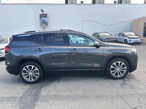 Used 2019 GMC Terrain SLT image 8