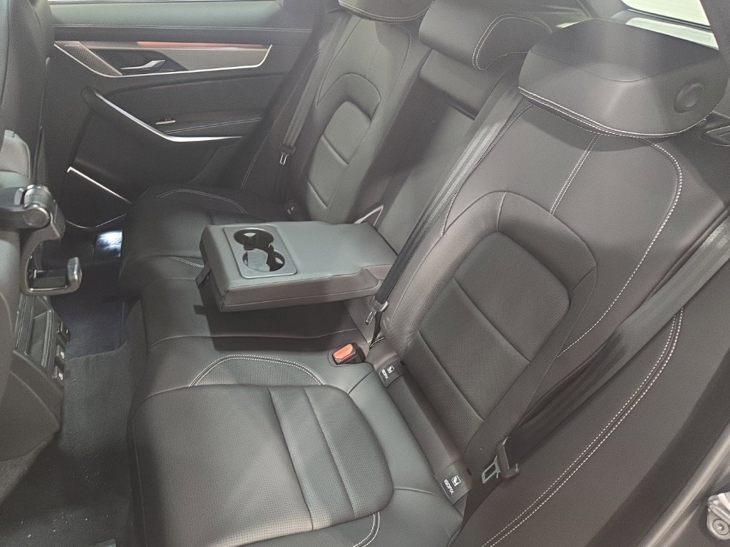 New 2026 Jaguar F-PACE R-Dynamic S AWD/4WD image 27