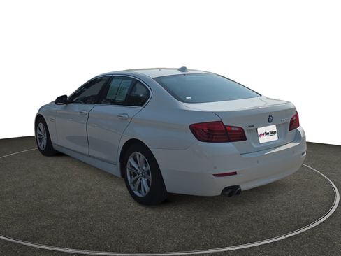 Used 2015 BMW 528i xDrive Sedan AWD/4WD image 3