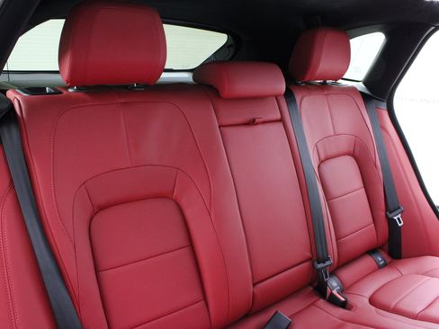 New 2026 Jaguar F-PACE R-Dynamic S image 12