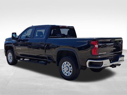 Certified 2024 Chevrolet Silverado 2500 LT AWD/4WD image 4