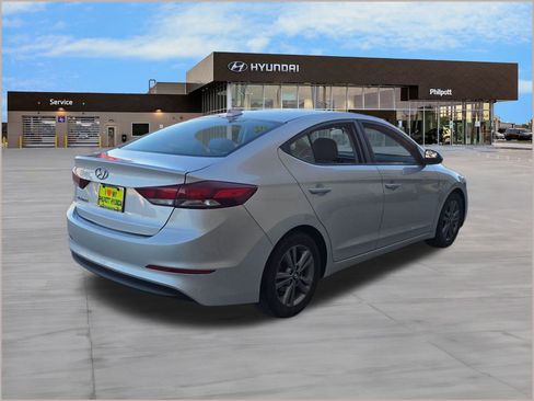 Used 2018 Hyundai Elantra SEL image 8