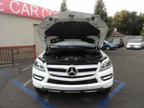 Used 2014 Mercedes-Benz GL 450 4MATIC image 15