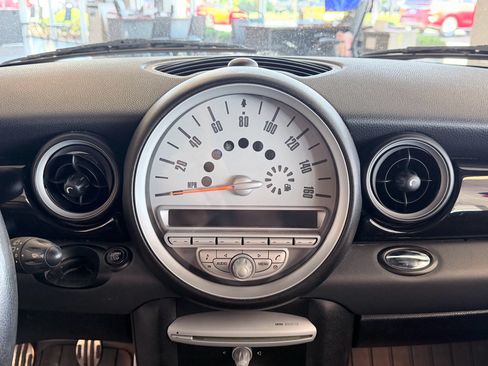 Used 2009 MINI Cooper John Cooper Works FWD image 15