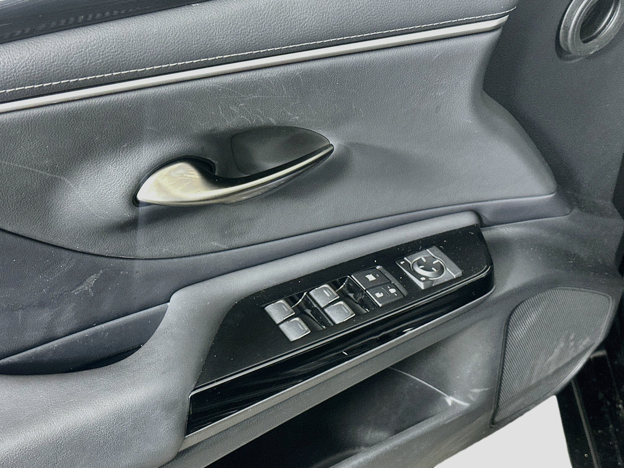 Used 2023 Lexus ES 350 w/ Accessory Package (Z1) FWD image 15