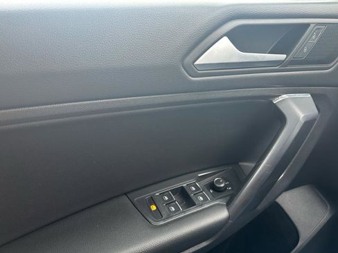 Used 2021 Volkswagen Tiguan S AWD/4WD image 29