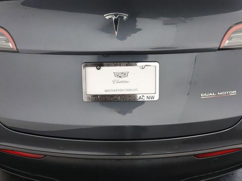 Used 2022 Tesla Model Y Performance AWD/4WD image 16
