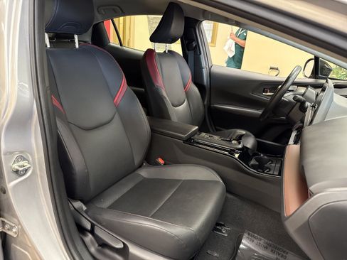 Used 2023 Toyota Prius Prime FWD image 29