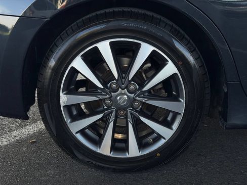 Used 2017 Nissan Altima 2.5 SL FWD image 56