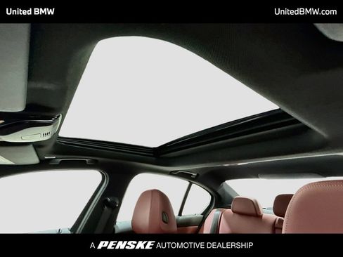 Certified 2025 BMW 330i Sedan RWD image 12