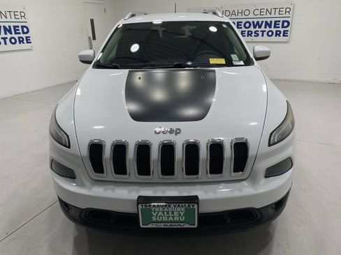 Used 2015 Jeep Cherokee Latitude image 3