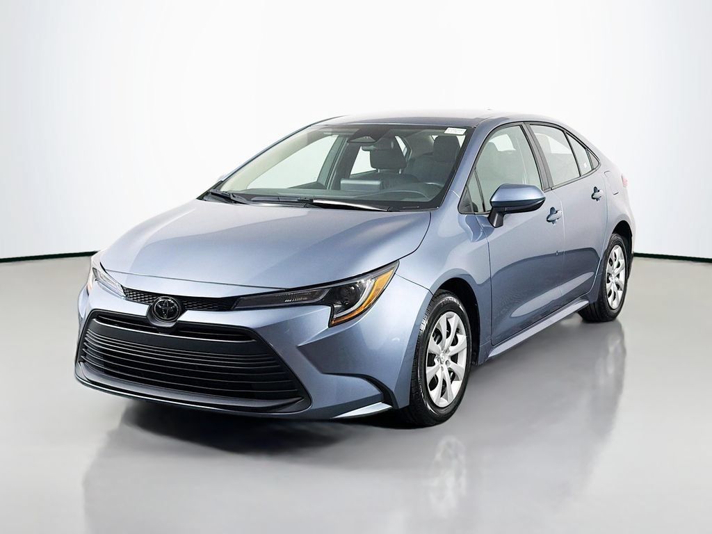 Used 2024 Toyota Corolla LE FWD image 3
