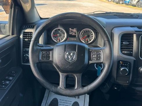 Used 2015 RAM 1500 Express image 17