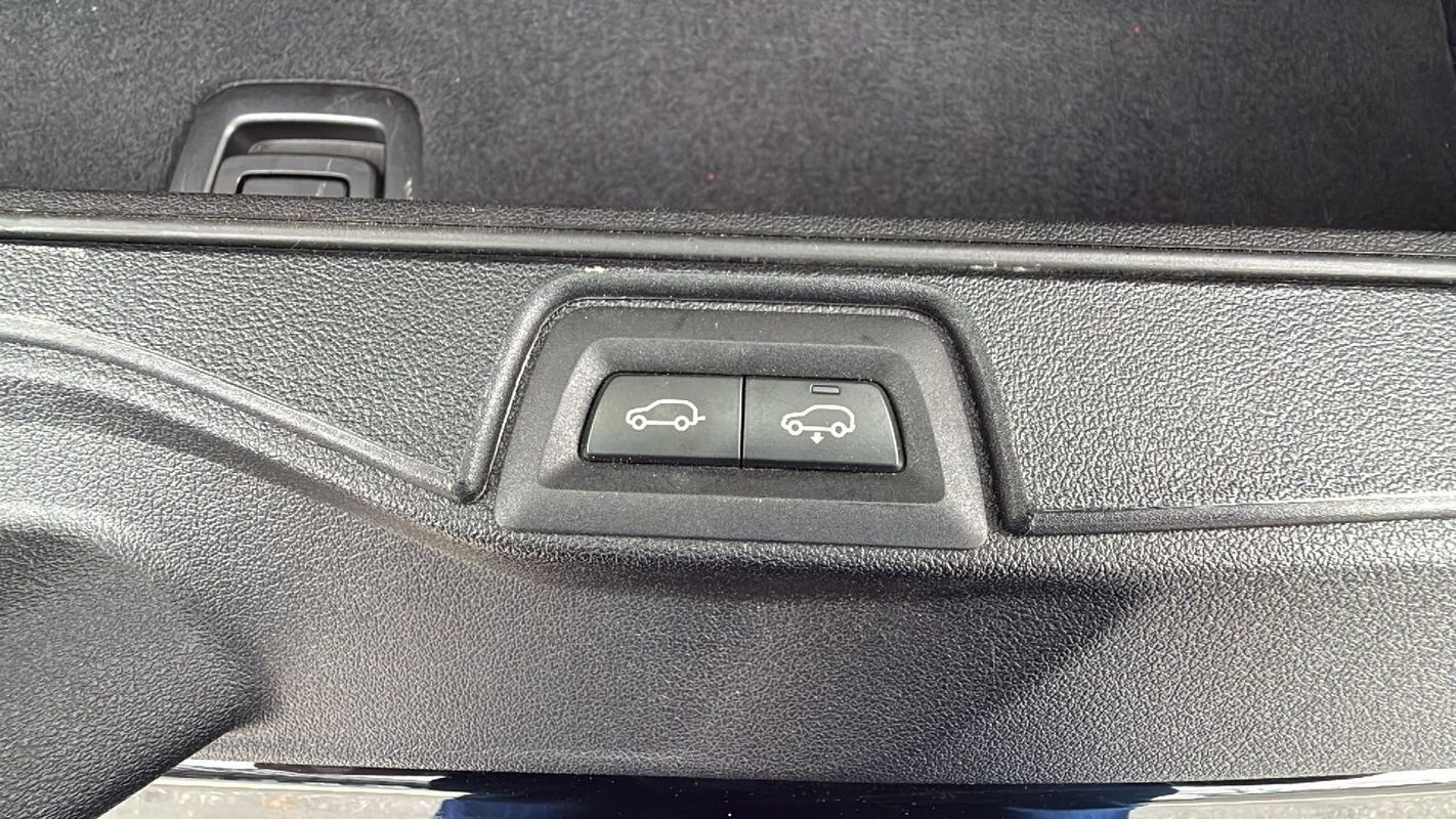 Used 2019 BMW X7 xDrive40i w/ Premium Package AWD/4WD image 16