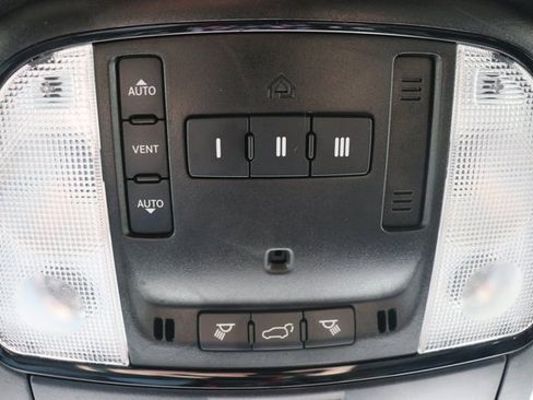 Used 2024 Dodge Durango GT image 29