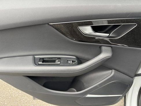 Used 2023 Audi Q7 3.0T Premium Plus w/ Premium Plus Package image 36