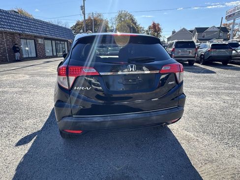 Used 2019 Honda HR-V LX image 9