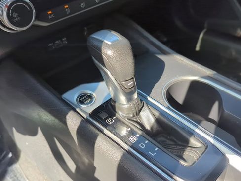 Used 2022 Nissan Altima 2.5 SV image 21