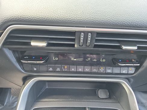 Used 2024 MAZDA CX-90 3.3 Turbo w/ Preferred Package AWD/4WD image 19