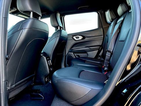 New 2026 Jeep Compass Latitude AWD/4WD image 17