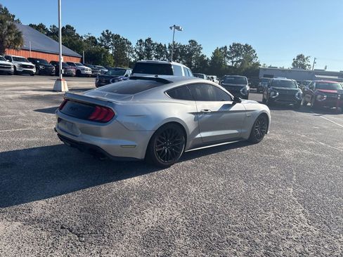 Used 2020 Ford Mustang GT RWD image 3