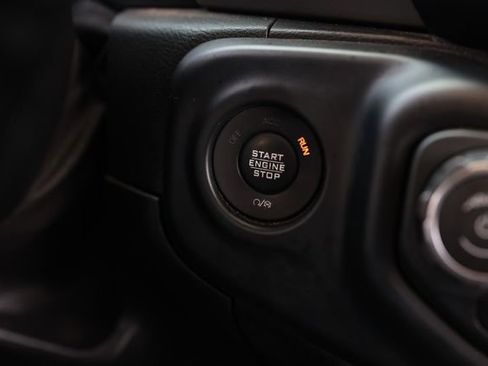 Used 2018 Jeep Wrangler Unlimited Sport S AWD/4WD image 33