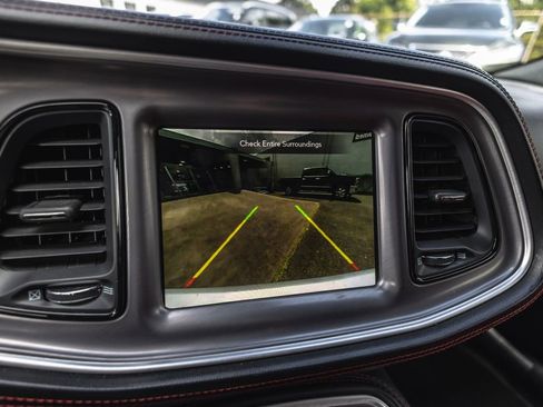 Used 2022 Dodge Challenger R/T Scat Pack RWD image 17