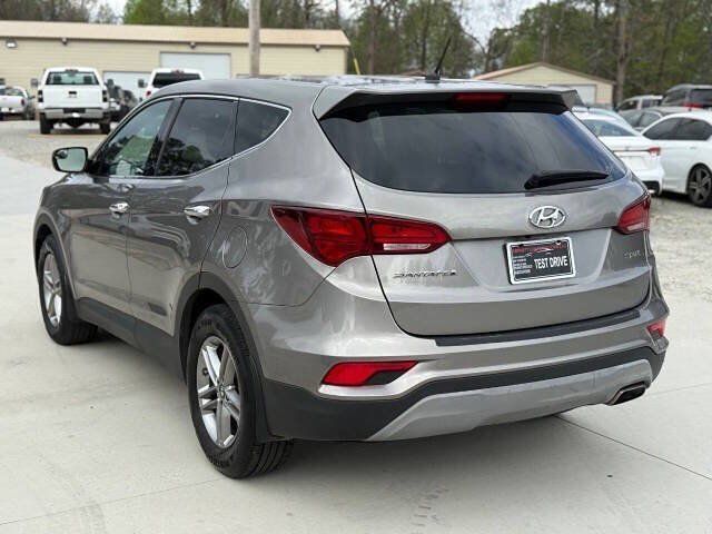 Used 2018 Hyundai Santa Fe Sport w/ Cargo Package FWD image 5