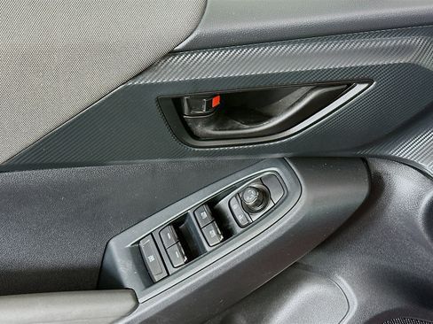 Used 2024 Subaru Crosstrek 2.0i image 15