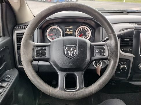 Used 2016 RAM 1500 ST w/ SXT Appearance Group image 6