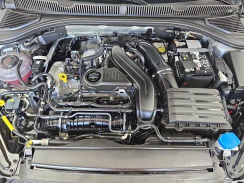 Used 2025 Volkswagen Jetta S image 29