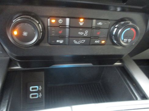 Used 2018 Ford F150 XLT w/ Equipment Group 302A Luxury image 15