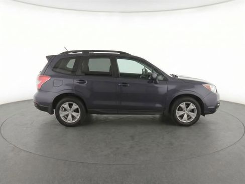 Used 2015 Subaru Forester 2.5i Premium w/ All-Weather Package AWD/4WD image 8