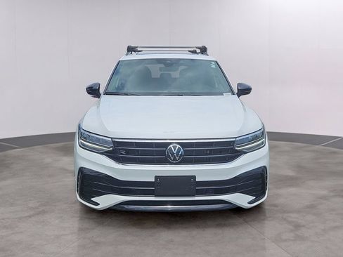 Used 2024 Volkswagen Tiguan SE R-Line AWD/4WD image 2