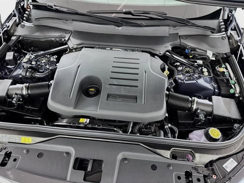 New 2026 Land Rover Discovery Limited Edition image 32