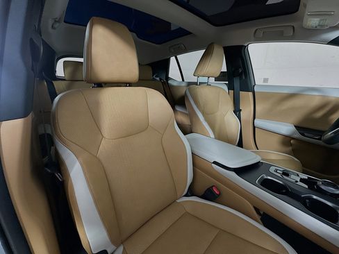 New 2026 Lexus RZ 350e 2WD w/ Technology Package image 25