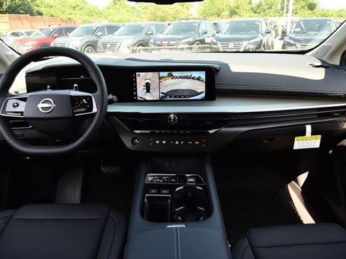 New 2025 Nissan Murano SL image 8