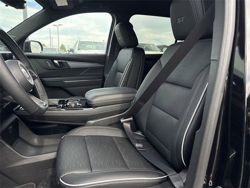 New 2026 Buick Enclave Sport Touring w/ Super Cruise Package image 11