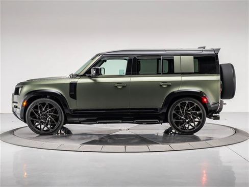 Used 2026 Land Rover Defender 110 X-Dynamic SE AWD/4WD image 2