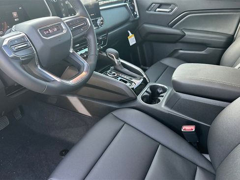 New 2026 GMC Canyon Elevation w/ Convenience Package image 8