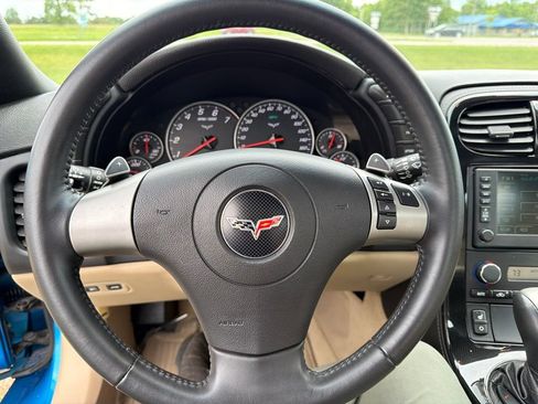 Used 2008 Chevrolet Corvette Convertible w/ Preferred Equipment Group RWD image 16