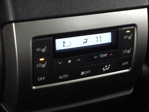 Used 2023 Lexus GX 460 Premium AWD/4WD image 32